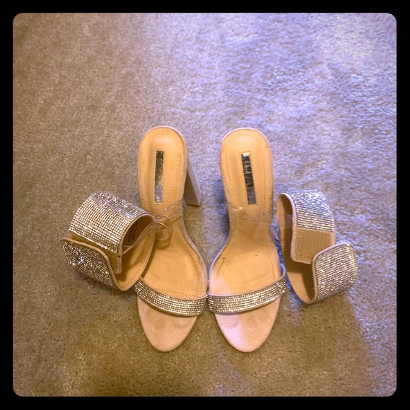 Heels size 9 - Picture 1 of 3